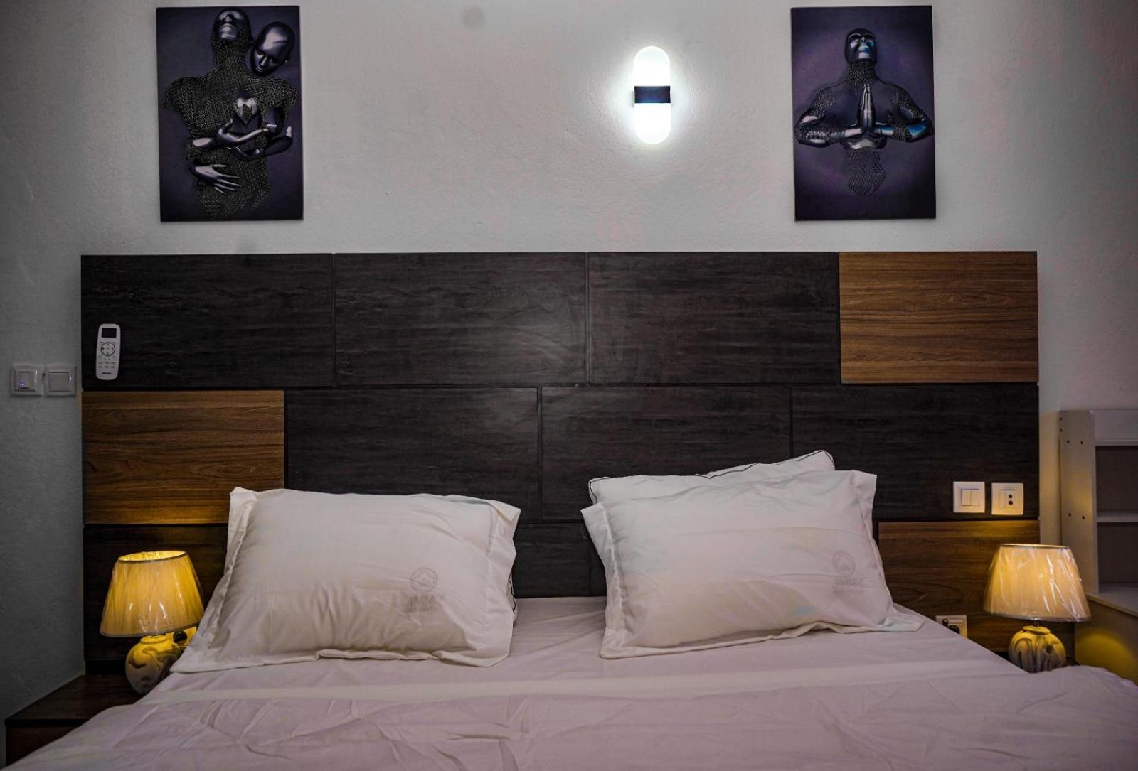 Prince Home Douala Luaran gambar