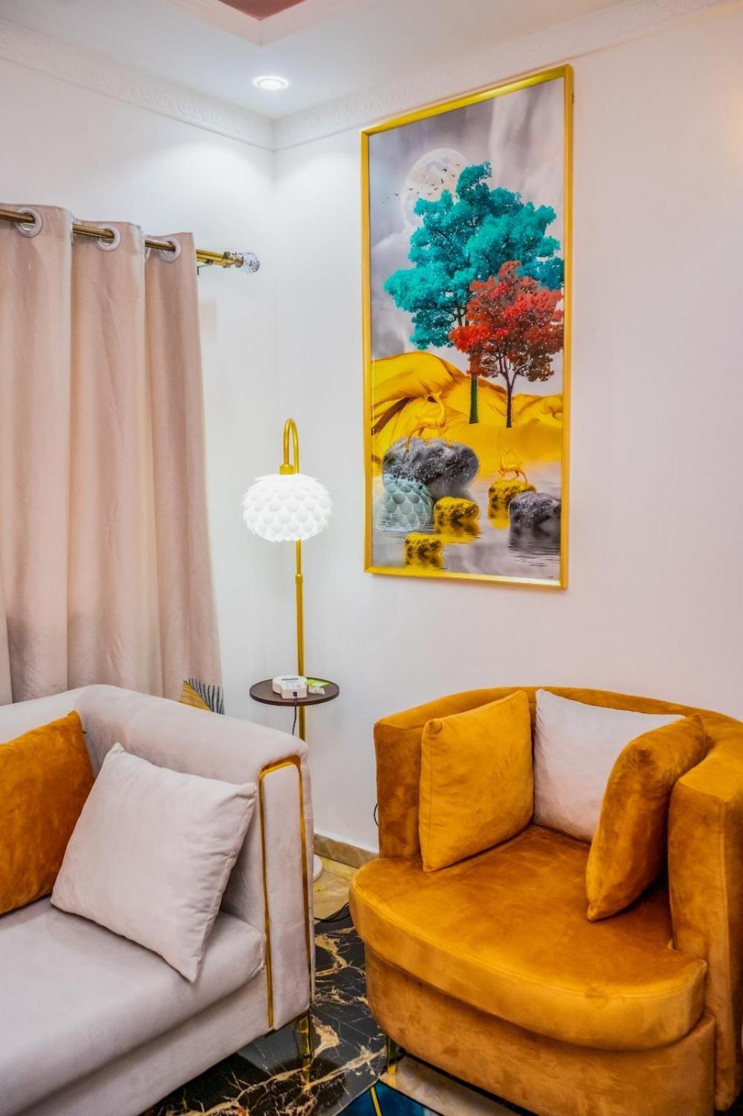 Prince Home Douala Luaran gambar